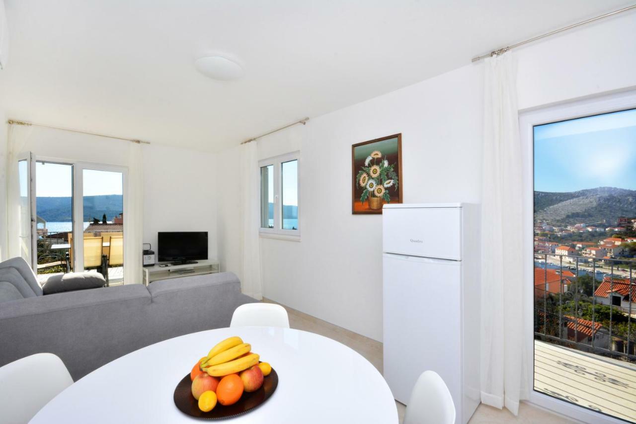 Apartment Reljic Seget Vranjica Exterior foto
