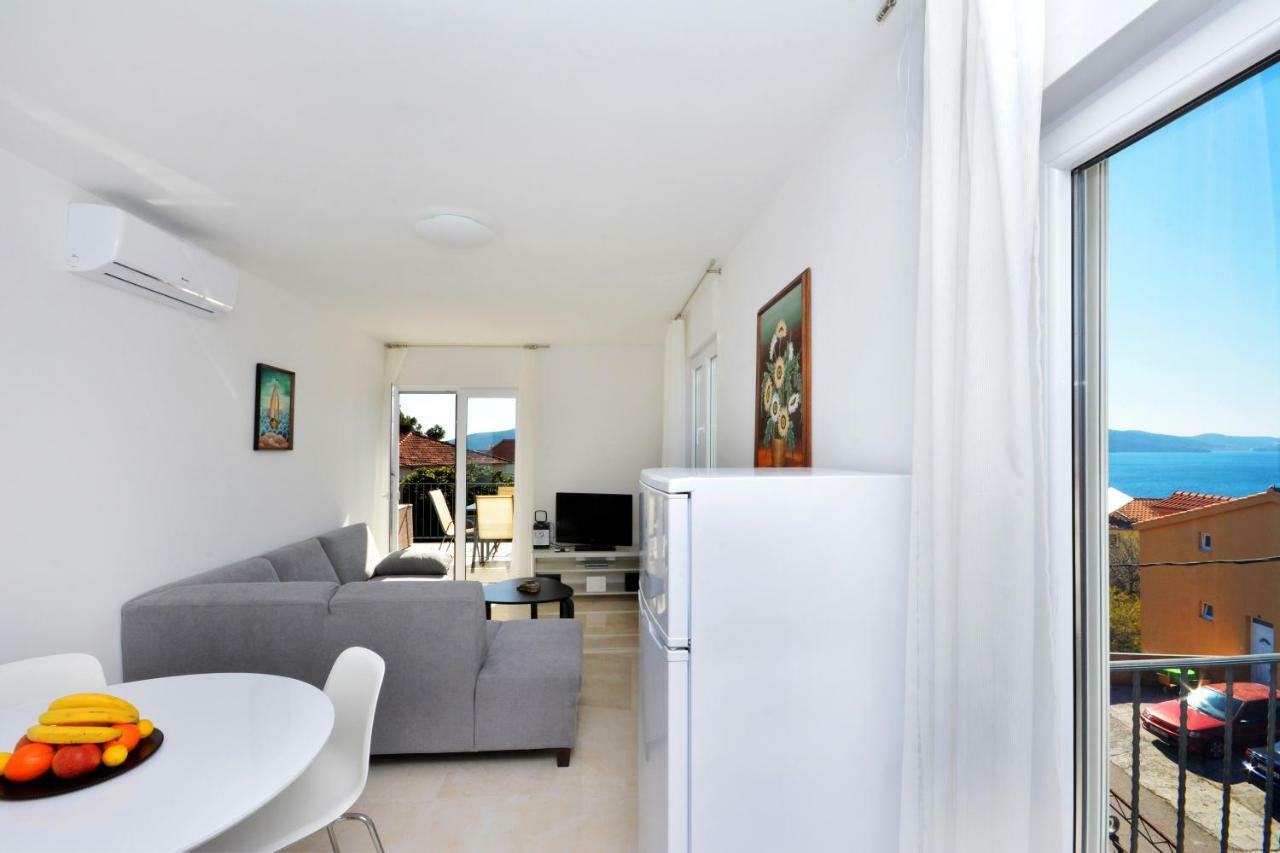 Apartment Reljic Seget Vranjica Exterior foto